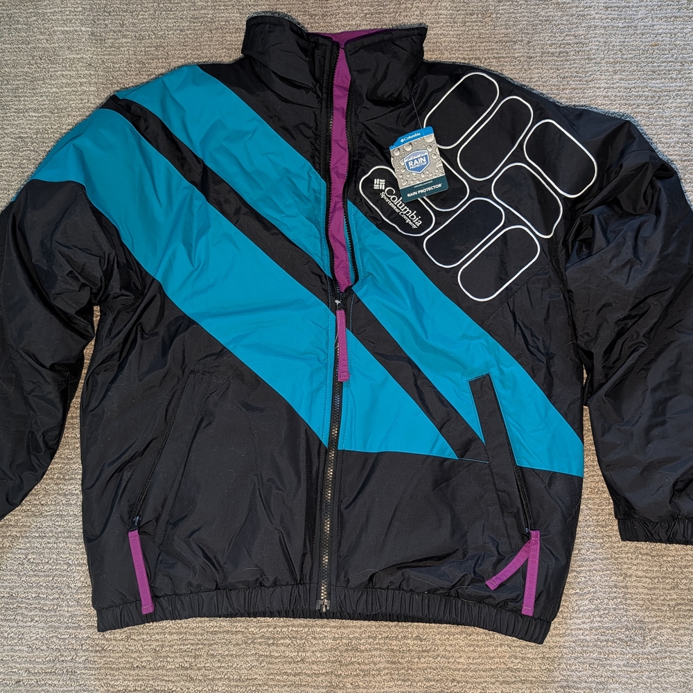 Columbia Men's Blue and Black Puffer Jacket Vintage Looking